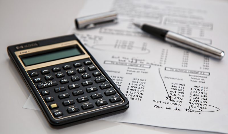 calculator calculation insurance finance 53621 800x471 1